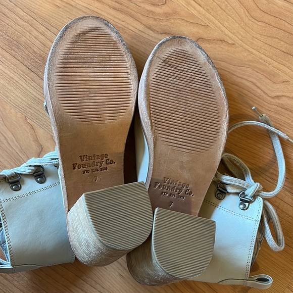 Vintage Foundry Odette Peep Toe Boot - Picture 6 of 6